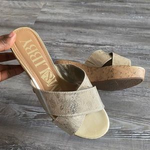Sam & libby open toe gold criss cross wedge slippers women size 8